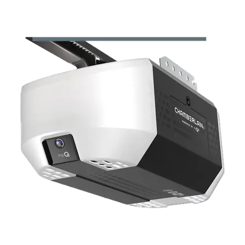 Chamberlain Belt Drive myQ Garage Door Opener, 3/4 HP with Fixed Camera